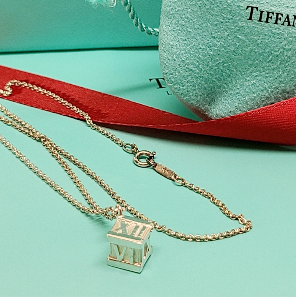 Tiffany & Co. Cube pendant necklace